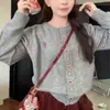 Cardigan de Punto Versátil Estilo Coreano Otoño e Invierno Nuevo Decoración Dulce de Corazón de Fresa Cuello Redondo Estilo Suave Suéter Reductor de Edad para Mujer