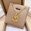 Acero de Titanio Corazón con Mariposa Moda Estilo Lujo Ligero Elegante Collar Full-Diamante para Mujer Cadena Versátil para Clavícula Cadena de Acero de Titanio