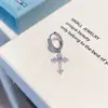 Brilhantes Brincos de Cruz com Zircônia Micro-Incustada Aço Titânio Design de Nicho Brincos Personalizados de Alta Qualidade para Homens e Mulheres