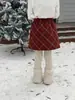 [Acolchada] Falda Corta Festiva para Niñas con Ambiente Navideño, Elegante Falda de Lana a Cuadros Rojos para Niños