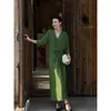 Vestido Casual de Verão 2026 Estilo Francês High-End com Cintura Torcida e Decote V Distribuição Atacadista