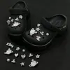 Nuevos dijes para zapatos estilo Bosque de Primavera y Verano con Flores de Cerezo y Melocotonero para Zuecos de Delfín Pequeño, Zapatillas Rosas para Niña Accesorios DIY