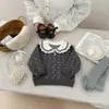 Suéter Tejido Floral Dulce para Bebé Niña para Primavera y Otoño, Elegante Suéter con Cuello de Muñeca de Encaje, Prenda Base para Bebé