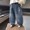 Calças Jeans Largas para Meninos, Novas Calças Wide-Leg Estilo Coreano para Primavera/Outono para Bebês e Crianças, Calças da Moda para Bebês e Crianças