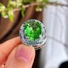 Anillo grande de turmalina verde artificial anillo de cristal artificial esmeralda anillo femenino estilo europeo y americano exagerado retro