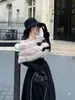 Elegante Xale de Pelúcia Estilo Hepburn + Vestido com Laço de Renda Conjunto de Duas Peças de Alta Qualidade