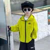 Chaqueta para Niños Primavera y Otoño con Capucha Cortavientos Infantil 2026 Nuevo Stylish Cool Cárdigan para Niños Top para Pequeños Tendencia