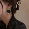 Brincos geométricos pretos de luxo leve de alta qualidade para mulheres, novos brincos de design de nicho retrô da moda, brincos de temperamento estilosos