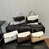 Bolsa Pequena Quadrada Versátil Nova Estilosa de Alto Valor Simples Chique Color Block para Outono/Inverno 2026 com Alça Única Transversal de Ombro e de Mão