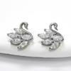 Brinco F136 Cisne Branco Titânio com Zircônia Brinco para Cartilagem da Orelha Liga de Titânio G23 Perfuração Humana Joias de Orelha Cisne Elegante
