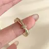 Anillo de Lazo con Pedrería de Lujo Ligero Francés para Mujer Cuadrado de Nácar Abierto Ajustable Anillo para Dedo Índice Suave Nicho Apilamiento Dorado