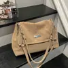 Bolso tote cruzado es popular este año, versión coreana de moda, gamuza, bolso de hombro con cadena casual nuevo para otoño e invierno 2026 para mujer