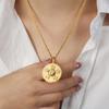 Estilo antigo chinês novo nicho personalizado design titânio aço chapeado 18K ouro redondo marca impressa Lotus pingente colar joias para as mulheres