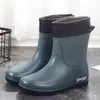 Botas de lluvia de moda para hombre, calzado exterior de caña alta antideslizante con cordón para cocina, lavado de autos, motociclista, zapatos de agua de caña alta con suela gruesa