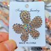 Broche de Mariposa Hueca con Diamantes AB Iridiscentes para Mujer, Pin de Mariposa de Diamantes Lujoso a Todo Color para Trajes y Abrigos, Broche Elegante y Lujoso