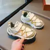 Zapatos Deportivos de Exterior para Niños 2026 Nuevo Modelo Principios de Otoño Malla Doble para Niñas Zapatos Papá con Velcro Antideslizantes Zapatos para Senderismo Running