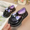 Sapatos de Couro para Meninas 2026 Outono Novo Estilo Laço Solado Macio Mocassins Pretos Infantis Flats da Moda Estilo Coreano para Meninas