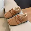 2026 Zapatos Peludos Zapatos de Mujer para Usar con Faldas Otoño/Invierno Slip-on Persona Perezosa Zapatos de Algodón Suela Plana Mocasines Peludos Mujer