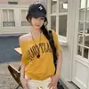 Camiseta sexy estilo americano de manga curta justa de um ombro só para mulheres, novo top soltinho com estampa de letras fora do ombro