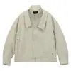 Chaqueta Unisex Khaki Holgada con Remaches Estilo Motociclista para Calle Diseño de Otoño Estilo Novio