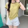 Camiseta de Verão de Algodão Puro Assimétrica de Manga Curta para Mulheres com Design Nicho, Top Sexy Torcido Curto de Cintura Alta Ajustado