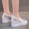 Comercio Exterior Transfronterizo Talla Grande Zapatos Blancos 2025 Tacón de Cuña Zapatos Individuales Coreanos de Mujer Transpirables Altura Interior Aumentada Mocasines Slip-on