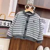 Primavera de 2026 Novo Cardigã Casual Fashion Infantil Bonito Bordado Pônei Listrado Manga Longa