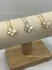 Versão Alta V Ouro Quatro Conchas Borboleta Pérola Natural Branca Colar para Mulheres Ouro Rosa 18K Brincos de Borboleta Cheios de Diamante Corrente para Clavícula