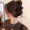 Pinza de tiburón de tamaño mediano para mujeres con cabello fino, para crear un recogido de media altura elegante, pinza de garra sofisticada y delicada para la parte posterior de la cabeza