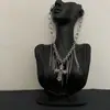 Collar con Colgante de Cruz de Perlas Redondas de Diseño Exquisito de Lujo Ligero para Mujer, Cadena para Clavícula de Estilo Nicho con un Toque de Alta Gama, Cadena de Cuello de Moda