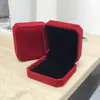 Una variedad de caja de joyería caja de regalo gris Rosa rojo rosa collar colgante pulsera caja