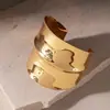 Pulseira Irregular Côncava de Metal Sensível à Luz da Indústria Pesada Europeia e Americana Cruzamento de Fronteira Nicho Alto Padrão Personalizado Simples Joia de Mão para Mulheres