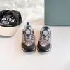Zapatillas de suela blanda estilo coreano Otoño 2026, zapatos de senderismo versátiles y modernos para niños, zapatos casuales retro y ligeros para niños y niñas