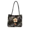 Bolsa Transversal Outono e Inverno Nova Textura Bolsa Feminina Tendência Moda Bolsa Tote Couro Macio Retrô Versátil Bolsa de Ombro de Mão