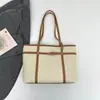 Bolso Grande de Textura Retro Moda Verano 2026 de Alta Gama Elegante Sencillo Versátil de Hombro y Mano de Moda