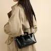 Bolsa Feminina de Luxo Leve da Moda Nova Europeia e Americana Versátil para o Dia a Dia Bolsa de Mensageiro Design Exclusivo Bolsa de Ombro Feminina Yuedong
