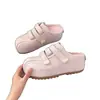 Sandálias Birkenstock de sola grossa femininas 2026 verão nova chegada fecho de velcro cobrindo os dedos meias-sandálias sola plataforma sandálias casuais versáteis femininas