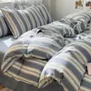 Conjunto de Roupa de Cama Quatro Peças de Algodão Lavado Estilo Simples Xadrez Amigo da Pele Lençol de Cama Xadrez Simples Capa de Edredom Conjunto de Roupa de Cama Listrado