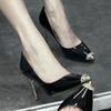 2023 Novo Estilo Europeu e Americano Spice Girl Pontiagudo Metal Stiletto Heels Feminino All-Match Raso Couro Envernizado Sapatos de Cama