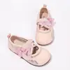 Sapatos de princesa da moda com bolinhas para meninas, nova coleção outono 2026, sapatos de princesa de sola macia para meninas pequenas, sapatilhas Mary Jane doces
