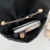Bolso bordado con hebilla cuadrada bolsos de mujer 2023 bolsa de mujer de comercio exterior al por mayor bolsa del sudeste asiático bolso de hombro de moda para mujer