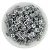 Cuentas cuadradas de letras inglesas de 6*6 mm acrílico plateado más cuentas negras cuentas sueltas cuentas hechas a mano accesorios de joyería DIY