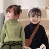 [em estoque outono e inverno novo gola alta meia versão coreana de suéter para meninos e meninas bebê cor sólida estilo estrangeiro suéter versátil para se aquecer