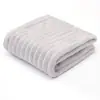 Toalha de Banho em Veludo Cotelê, Toalha de Banho em Fleece Coral, Toalha de Banho de Microfibra para Presente no Atacado, Toalha de Banho que Absorve Água e Seca Rapidamente, Altamente Absorvente