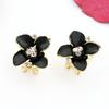 Pendientes de diamantes con destellos de flor de cuatro pétalos de Corea del Sur, pendientes de hierba de cuatro pétalos con aceite de gota de moda, joyería de estilo coreano