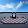 Alfombrilla Antideslizante Multifuncional para Coche Cuatro en Uno, Soporte para Teléfono de Coche, Soporte de Navegación, Adorno de Derrape, Alfombrilla de Colocación en la Consola Central
