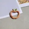 Color de pintura manzana primavera llavero puede ser diy colgante de bolsa accesorios para coche venta al por mayor directa
