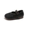 Novos Sapatos Infantis Estilo Coreano para Meninas 2026, Sapatos de Vovó Trançados, Sandálias Fechadas Vazadas, Sapatos Pequenos de Couro Respiráveis para Primavera e Verão, Sapatos Individuais