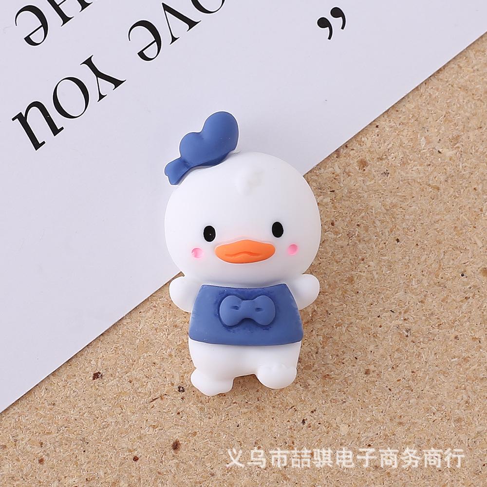 草莓维尼熊跳跳虎卡通diy树脂配件奶油胶手机壳