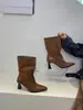 Botas de Cano Curto para Mulheres, Estilo Francês, Bico Fino, Salto Alto, Cor Marrom Claro, Novidade Outono/Inverno 2026, Botas Simples de Salto Fino para Mulheres